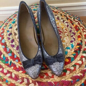 L.L.Bean velvet  sequins bow shoes